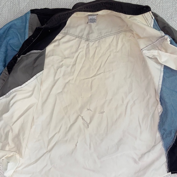 Men's Colorblock Casual Button-Down Shirt - Picture 4 of 8